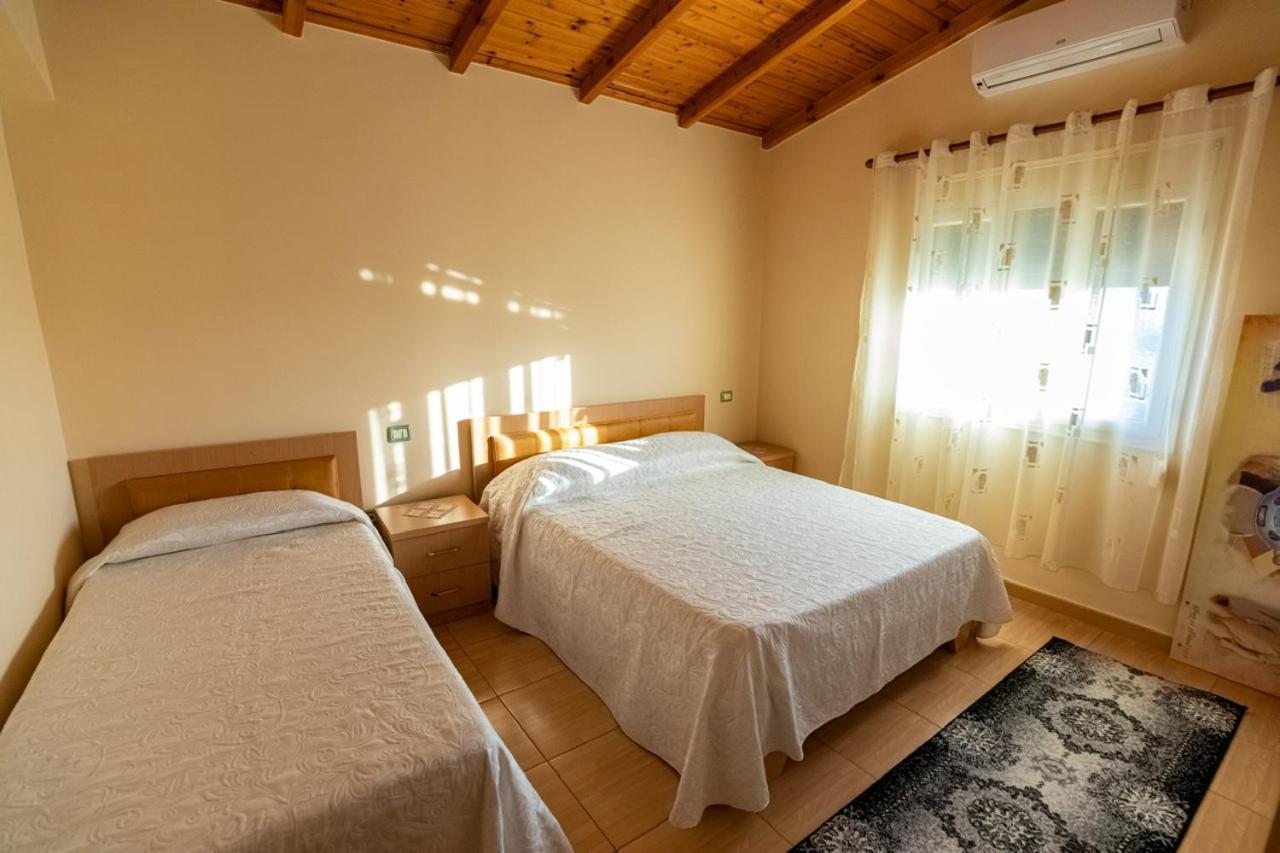 Vila Llano Vlore Luaran gambar