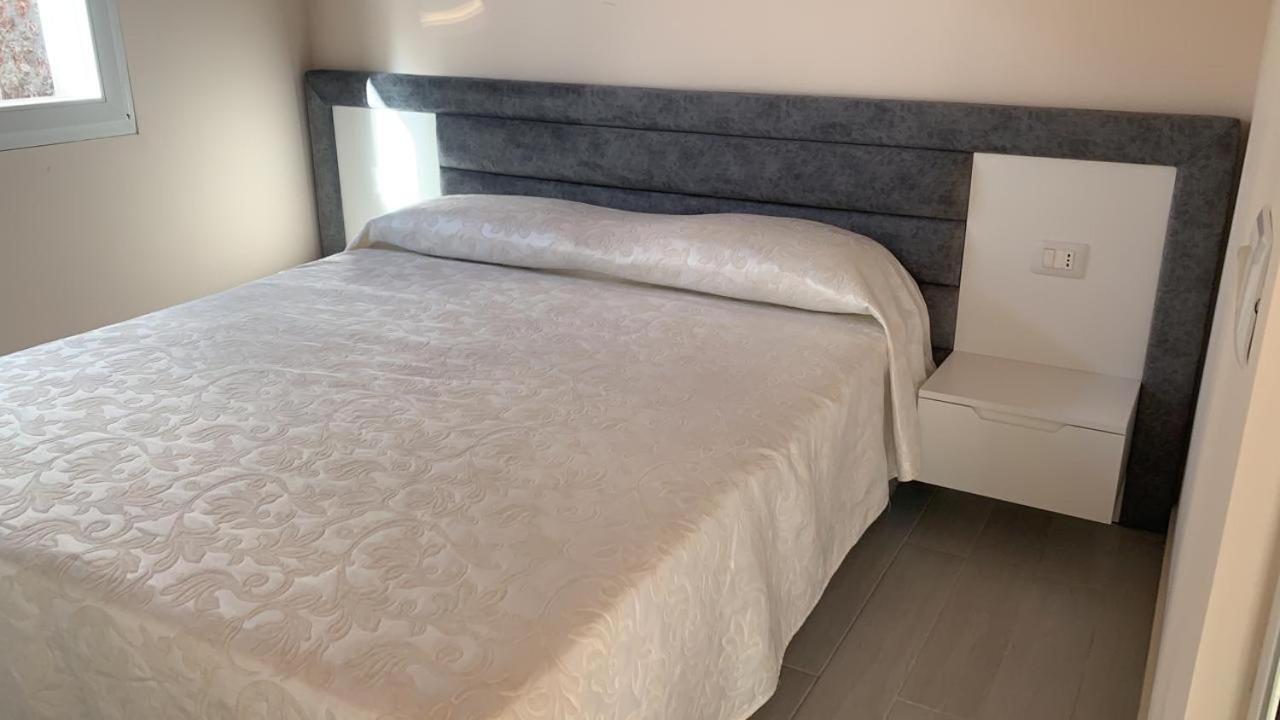 Vila Llano Vlore Luaran gambar