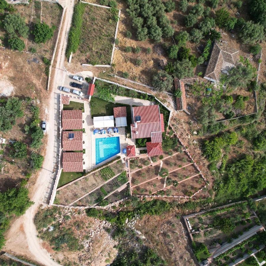 Vila Llano Vlore Luaran gambar
